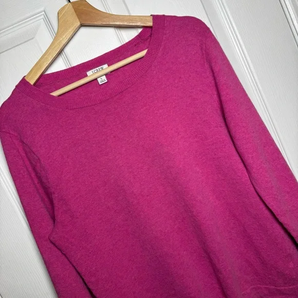 J.Crew Raspberry Pink Crewneck Sweater Size Large Classic Lightweight Knit - Picture 7 of 9